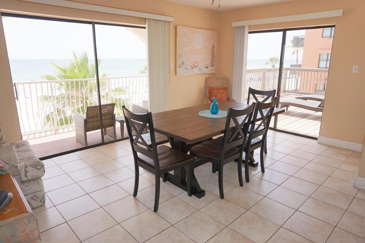 Redington Surf Resort By Travel Resort Services St. Pete Beach Exterior photo